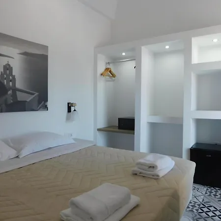 Fira Sunrise Economy Rooms